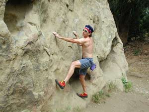 Ron-Traverse Bouldering